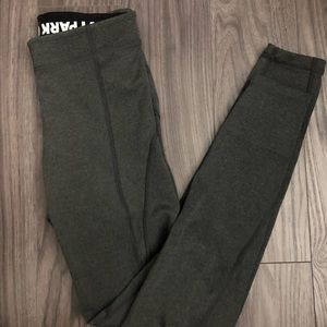 IVY PARK LEGGINGS